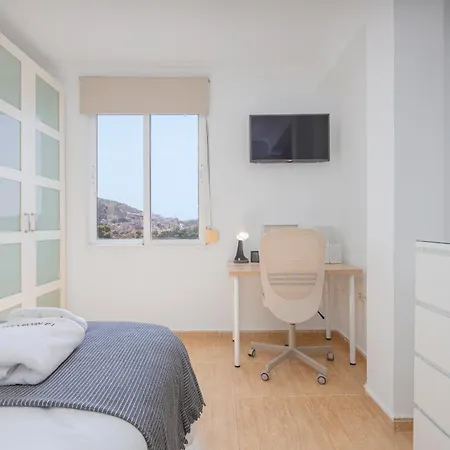 C27 Great 3 Bedroom Close To Center Malaga
