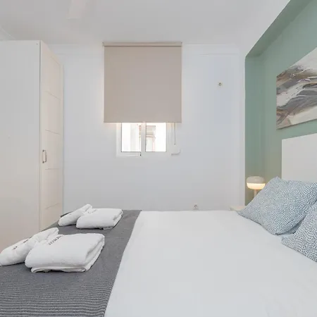 Apartment C27 Great 3 Bedroom Close To Center Malaga
